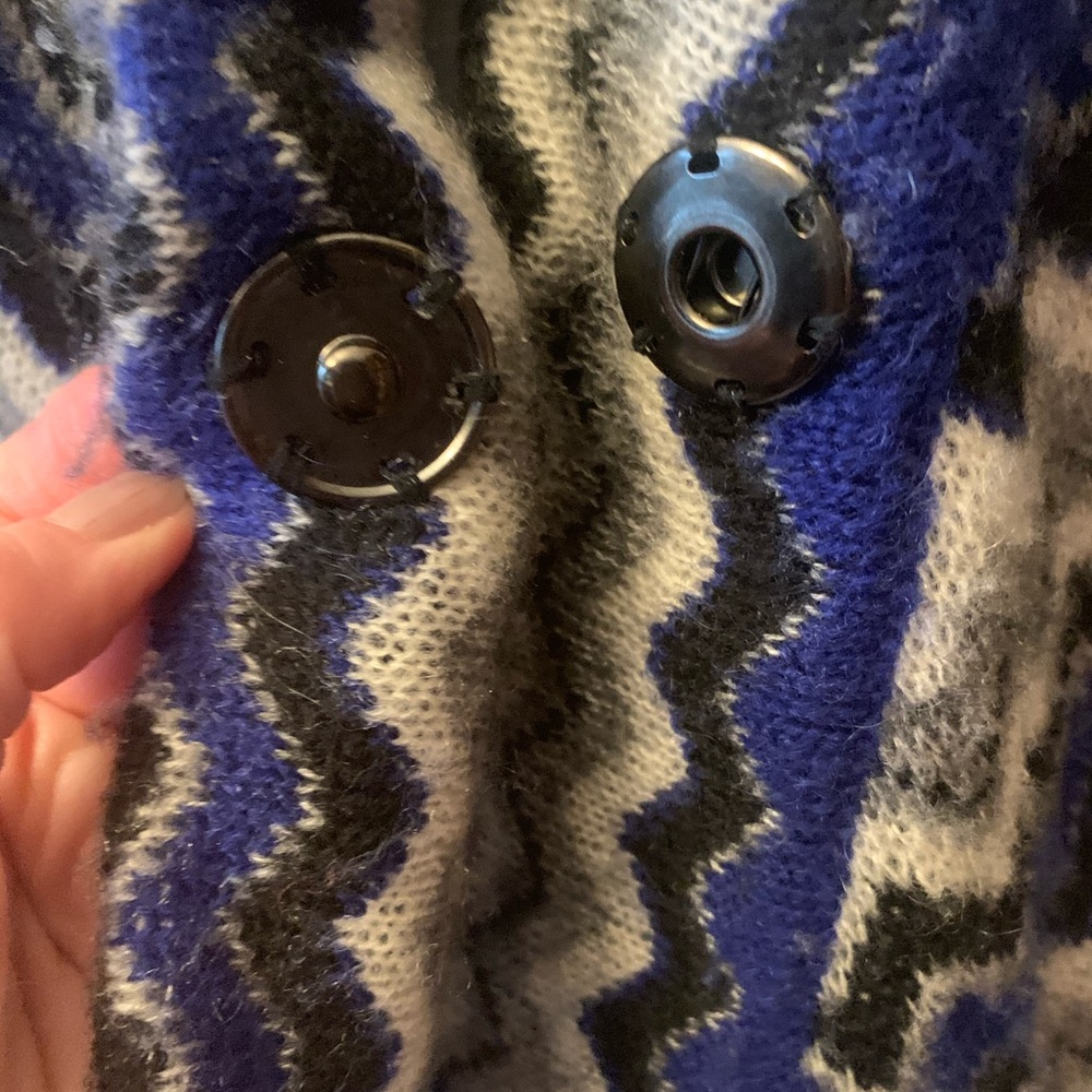 Chico’s - Cardigan - Picture 3 of 5